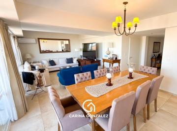 Departamento · 136m² · 4 Ambientes · Departamento en Área Centro Oeste