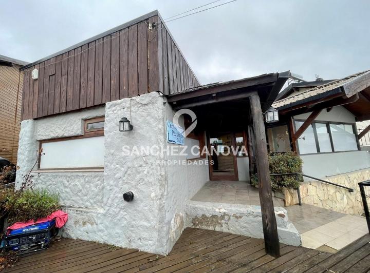 Local comercial · 160m² · 5 Cocheras
