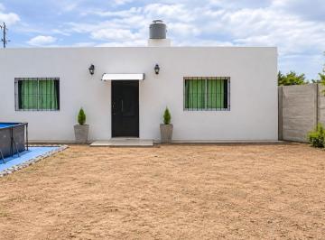 Casa · 67m² · 3 Ambientes · Casa 2 Dorm. en Venta en Brandsen