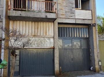 Bodega-Galpón · 204m² · 1 Ambiente · Alquiler Galpón, Piñeyro. Avellaneda