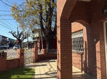 Terreno , San Isidro · Terreno en Esquina en Venta – Villa Adelina