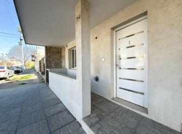 Departamento · 50m² · 2 Ambientes · Departamento de 1 Dormitorio en Semicentro
