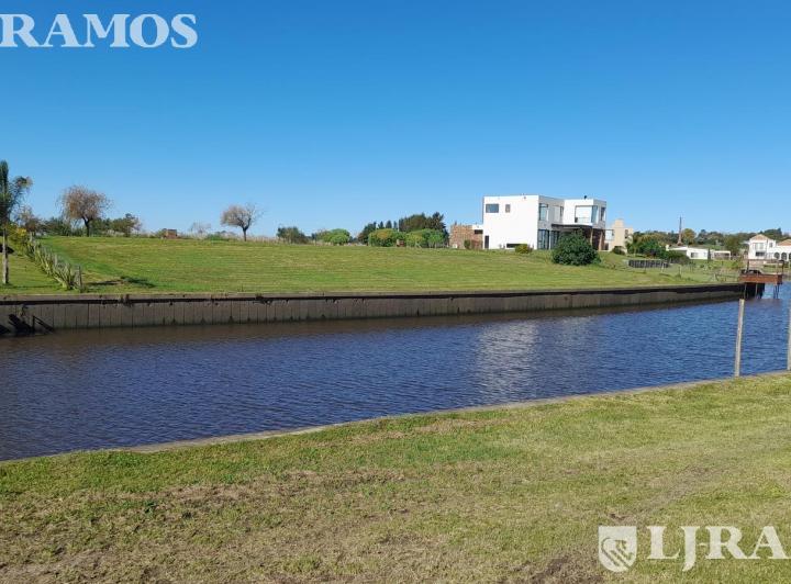 Terreno · 924m²