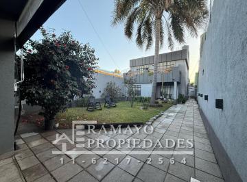 Casa · 7 Ambientes · 2 Cocheras · Amplia Casa en Alquiler Zona Burzaco