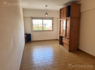 Departamento · 25m² · 1 Ambiente · Monoambiente en Alquiler, Contrafrente en Morón Centro.