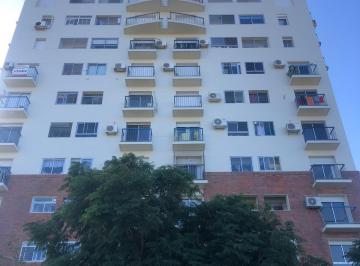 Departamento · 50m² · 3 Ambientes · Colonia - Alquiler de Apartamento de 2 Dorm. Céntrico en Primer Piso