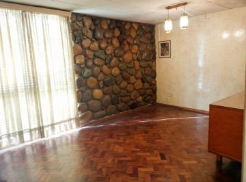 Casa · 140m² · 7 Ambientes · 2 Cocheras · Venta Casa 3 Domitorios Godoy Cruz - Apta Credito