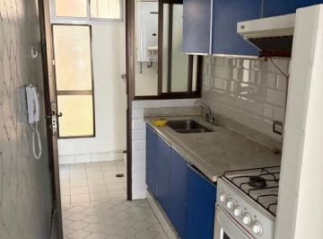 Departamento de 3 ambientes, Lomas de Zamora · Departamento en 1er Piso en Pleno Centro de Lomas en Excelente Estado