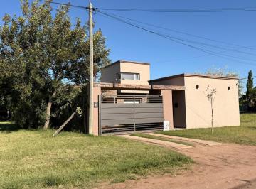 Casa · 412m² · 7 Ambientes · Casa en Venta en General Pico