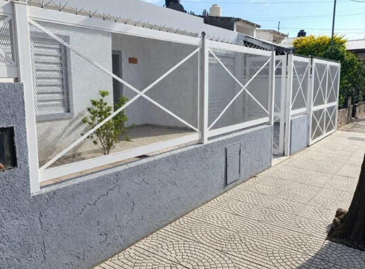 Casa · 103m² · 2 Ambientes · 1 Cochera
