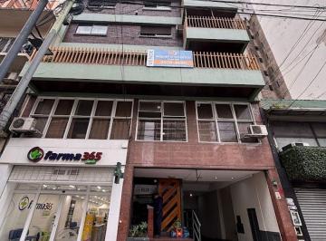 Departamento de 2 ambientes, Flores · Departamento 2 Amb. Apto Prof. en Venta en Caballito Patio y Terraza 52 m²