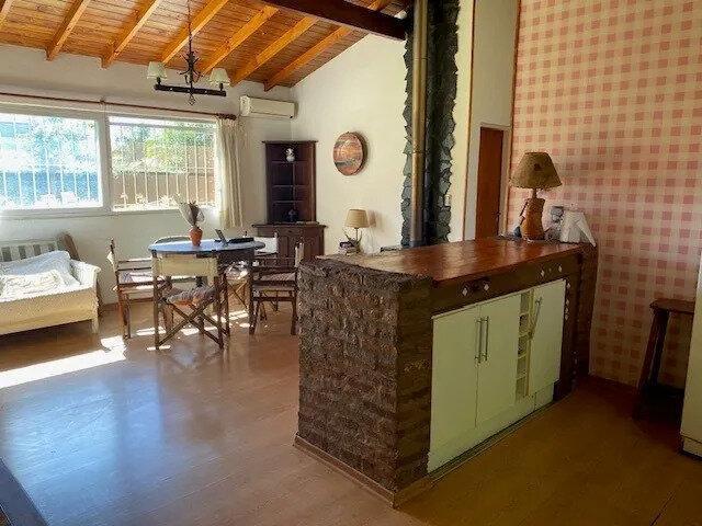 Casa · 149m² · 4 Ambientes · 3 Cocheras