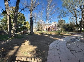 Casa · 132m² · 4 Ambientes · 3 Cocheras · Casa en Venta Zona Terminal Neuquen