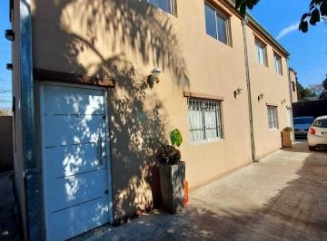 Edificio · Departamento Dúplex en Venta en Las Nazarenas, Pilar, G. B. a. Zona Norte