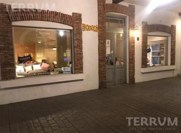 Local comercial · 83m² · Local en Venta: Canning: Plaza Canning