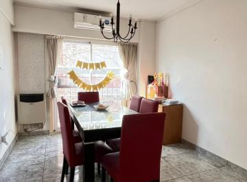 Departamento de 4 ambientes, Almagro · Impecable 4 Ambientes Amoblado, Luminoso y con Balcón