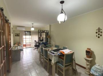 Departamento · 73m² · 3 Ambientes · Amplio Departamento en Venta 2 Dorm. San Martin 3200