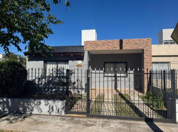 Casa · 100m² · 2 Dormitorios · Oportunidad en Barrio Spilimbergo
