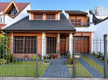 Casa · 163m² · 5 Ambientes · 2 Cocheras · Venta Casa 5 Ambientes Avellaneda - Apto Credito