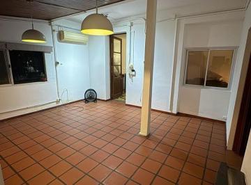 PH · 62m² · 3 Ambientes · Hermoso PH con Una Amplia Terraza. Centro de Ituzaingo Sur.