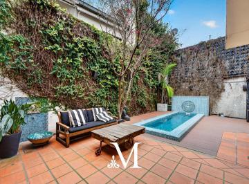 Casa · 240m² · 6 Ambientes · Casa en Palermo Soho, 3 Dorm, Reciclada con Diseño y Calidad, Pileta, Quincho, Cava, Chimenea