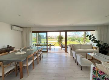 Casa · 180m² · 4 Ambientes · 6 Cocheras · Muelles, Puertos | Venta | Divina Casa de 1 Planta a La Laguna con Pileta