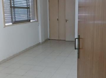 Departamento de 2 ambientes, Esteban Echeverría · Monoambiente Monte Grande Centro