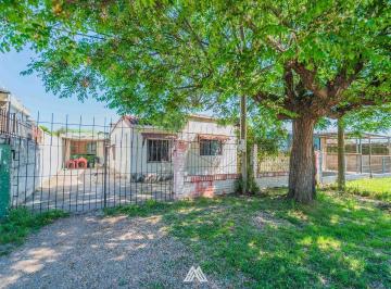 Casa · 159m² · 3 Ambientes · 1 Cochera · Venta Casa 2 Dorm Las Piedras 680 m²