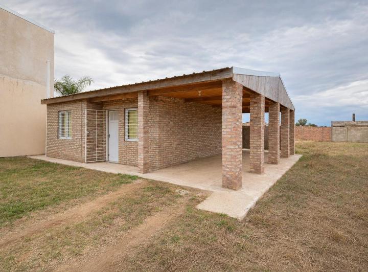 Casa · 82m² · 4 Ambientes · 1 Cochera