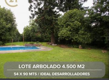 Terreno · 4531m² · 4 Dormitorios · Venta de Lote en Gonnet con Casa Ideal Desarrolladores.