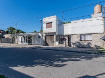 Casa · 117m² · 5 Ambientes · Casa Venta Ensenada