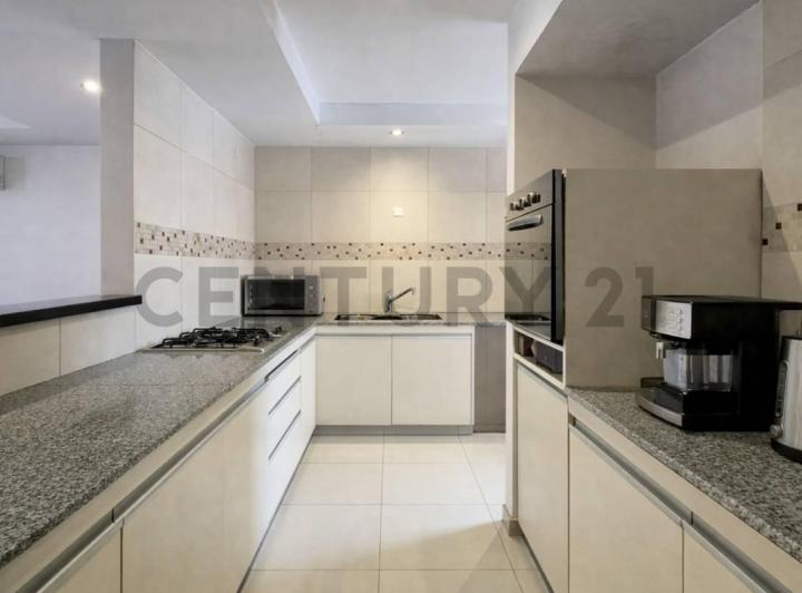 Departamento · 90m² · 4 Ambientes · 1 Cochera