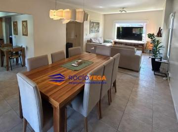 Casa · 170m² · 5 Ambientes · 3 Cocheras · Casa en Alquiler Anual en Country Banco Provincia
