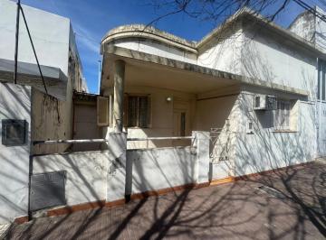 Casa · 135m² · 4 Ambientes · Venta de Casa/rafaela/3Dorm./todos Los Servicios/céntrica/apta Crédito Hipotecario/castellanos