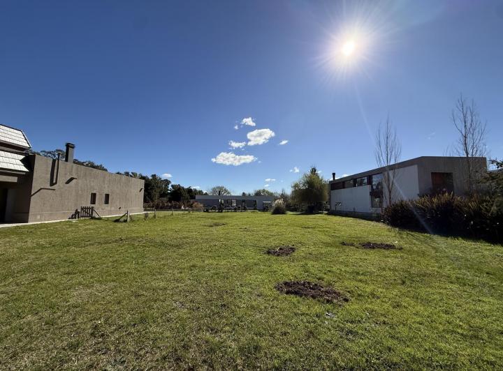 Terreno · 990m²