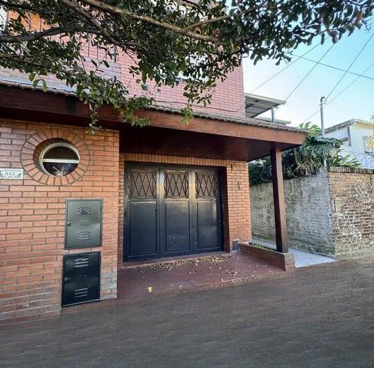 Casa · 118m² · 4 Ambientes · 1 Cochera