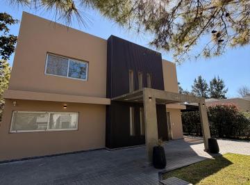 Casa de 4 ambientes, Cañuelas · Casa en Venta Club de Campo "La Taquara"