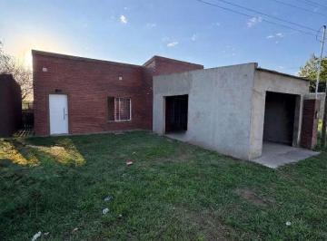 Casa de 4 ambientes, Sauce Viejo · Se Vende Casa en Calle 27 N°2918 - Sauce Viejo