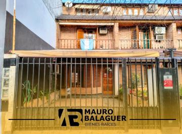 Casa · 129m² · 4 Ambientes · 1 Cochera · Casa en Haedo Sur - 3 Dorm. - Apto Credito
