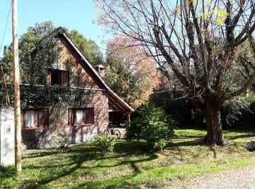 Casa · 160m² · 4 Ambientes · 1 Cochera · Casa en Venta en Barrio Parque Matheu - Escobar
