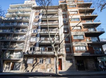 Departamento · 94m² · 4 Ambientes · Alquiler Apartamento Tres Dorm. Centro