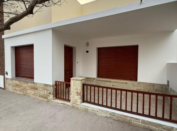 Casa · 83m² · 4 Ambientes