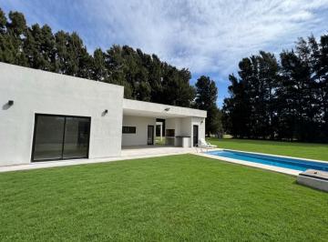 Casa · 170m² · 3 Ambientes · 1 Cochera · Venta Casa 3 Ambientes a Estrenar en Lares de Canning
