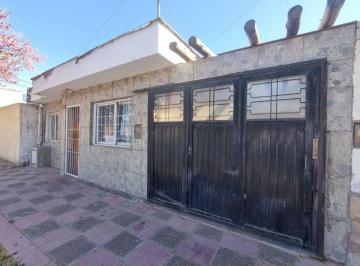 Casa de 4 ambientes, Godoy Cruz · Venta Casa a Reciclar Godoy Cruz