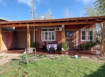 Casa · 96m² · 4 Ambientes · 1 Cochera · Casa Venta en Coquimbito 1000 Mtrs de Terreno