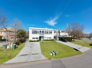 Casa · 302m² · 6 Ambientes · Casa Alquiler Amoblado 3 Dorm. Lote de 972 m² Ayres de Pilar, Pilar, Zona Norte