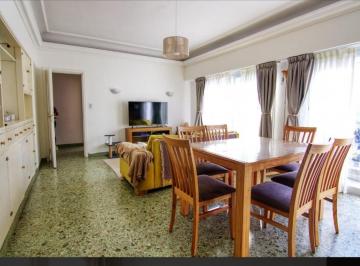 PH · 99m² · 4 Ambientes · Alquiler 24 Meses PH Para Uso Profesional o Comercial en Primer Piso Al Frente en Av Colon 3400