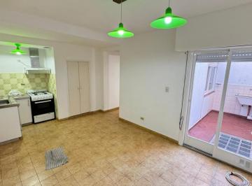 Departamento · 70ha · 3 Ambientes · Cómodo Depto. 3 Amb. en Excelente Zona Residencial Lanus