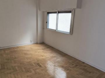 Departamento · 34m² · 2 Ambientes · Recién Reciclado! Excelente Ubicación a m Subte y Metrobús!