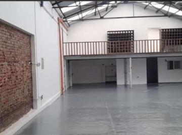 Bodega-Galpón · 270m² · Depósito Galpón en Venta en La Lucila, Vicente López, G. B. a. Zona Norte